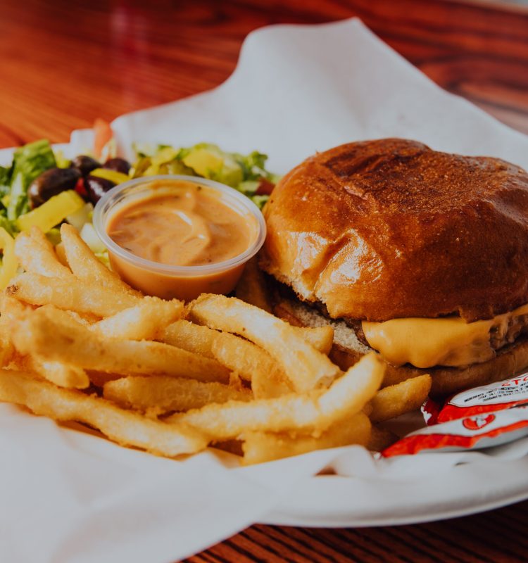 excelsiorbrewing_cheeseburger1